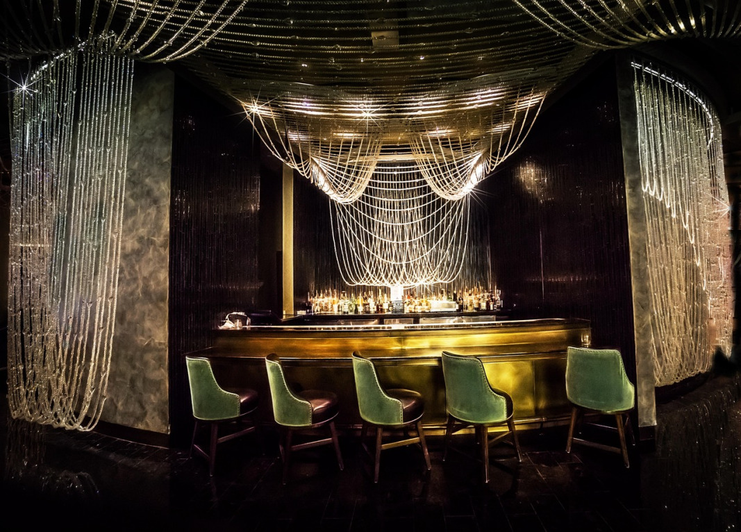 Luxury casino lounge representing the M8bet Evolution Singapore experience